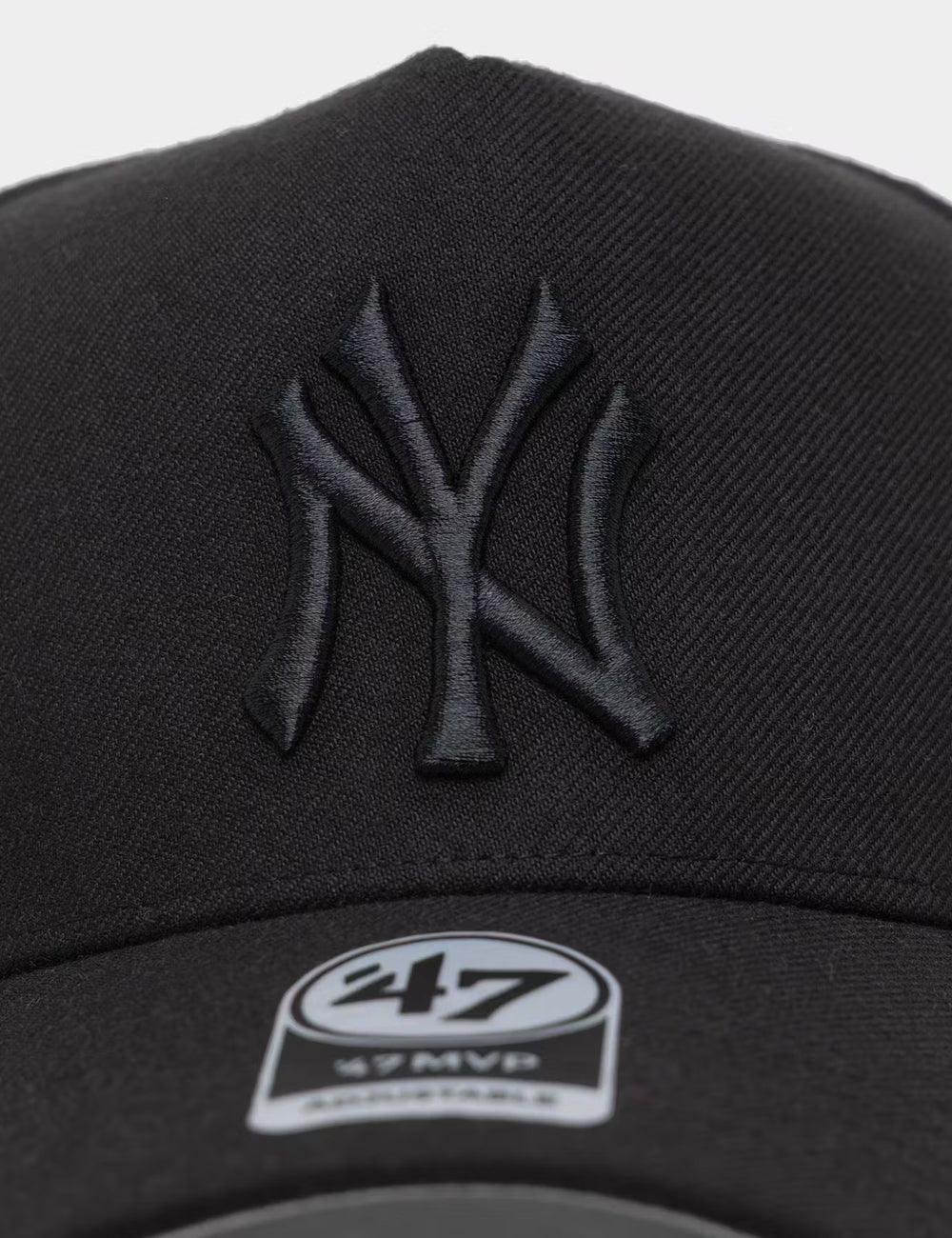 47 Brand Caps New York Yankees '47 MLB Black On Black MVP DT Snapback Hat