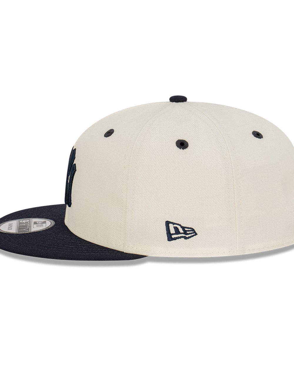 New Era Caps New York Yankees New Era MLB 2 Tone 9FIFTY Snapback Hat - Chrome White