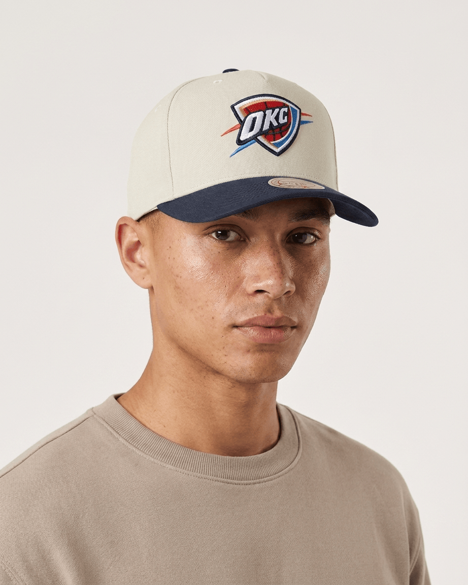 Mitchell And Ness Caps OSFM Oklahoma City Thunder Mitchell & Ness NBA Team Pro Pinch Snapback Hat - Chrome