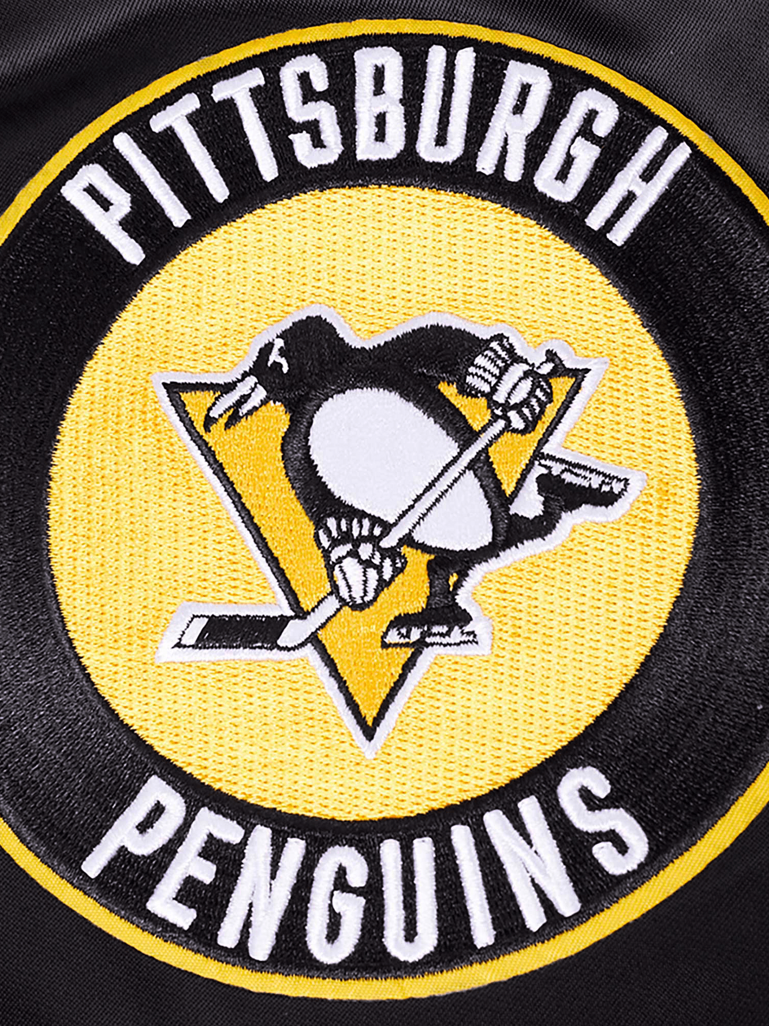 Pro Standard Jackets Pittsburgh Penguins Pro Standard NHL Team Classic Satin Button Jacket - Black