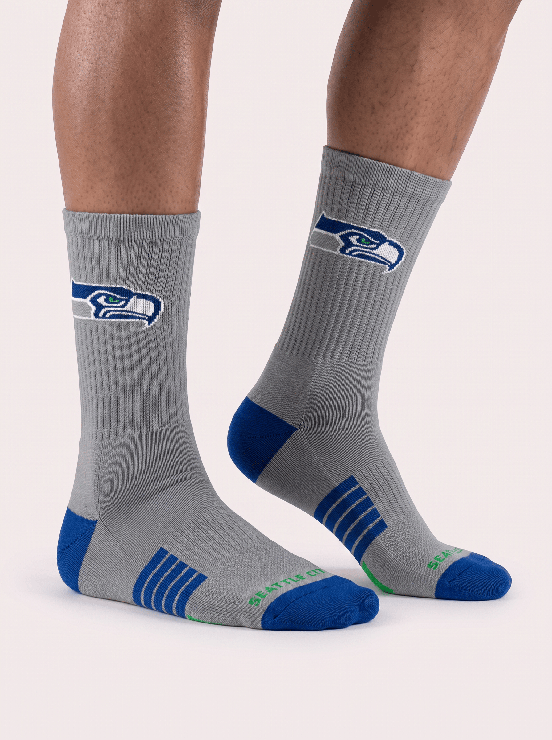 Strideline Socks Large (9-12 US) Seattle Seahawks Strideline NFL Team Premier Flex-Stretch Crew Socks - 2 Pack