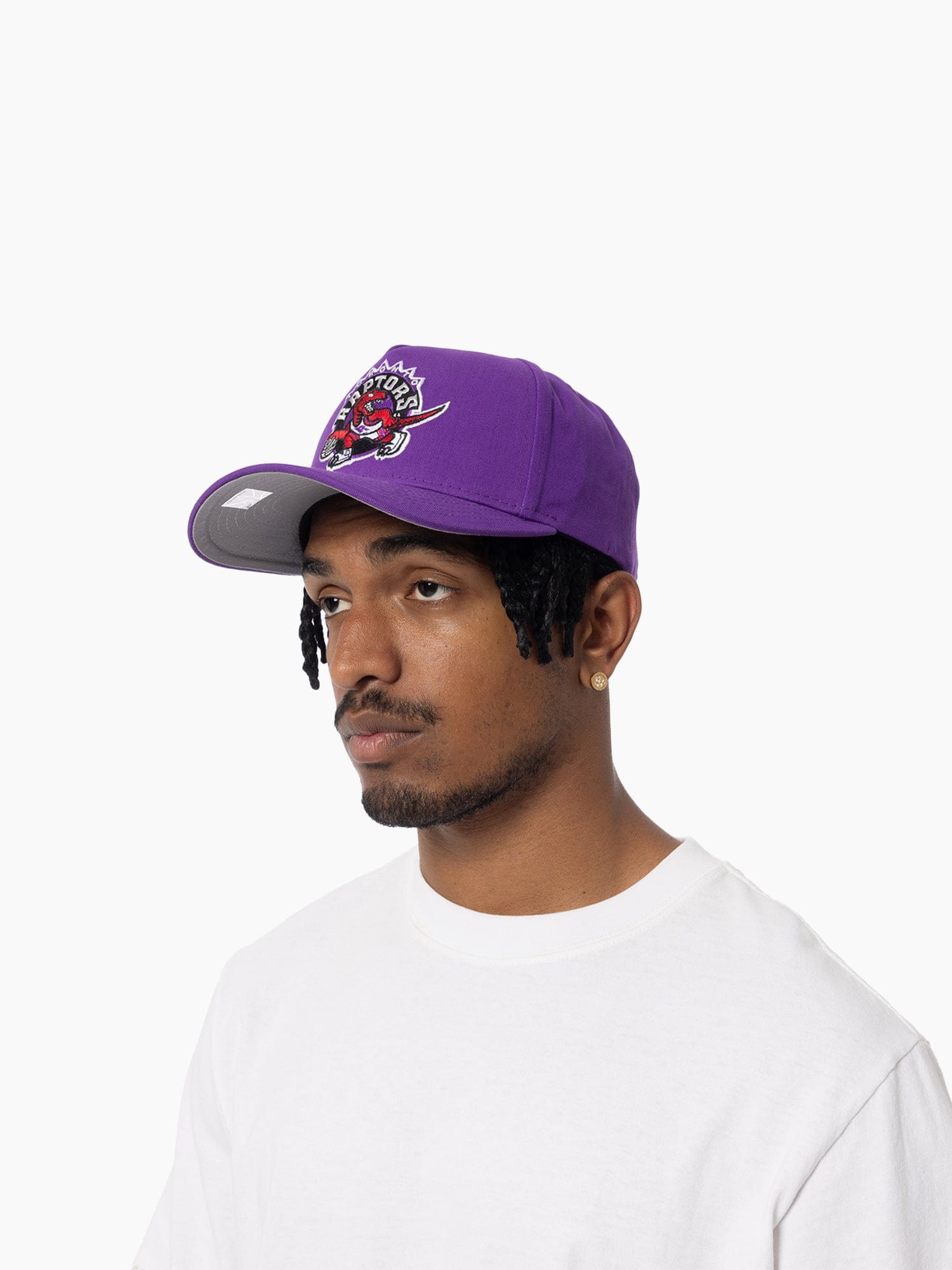 Mitchell And Ness Caps Toronto Raptors Mitchell & Ness NBA HWC Pro Pinch Snapback Hat - Purple