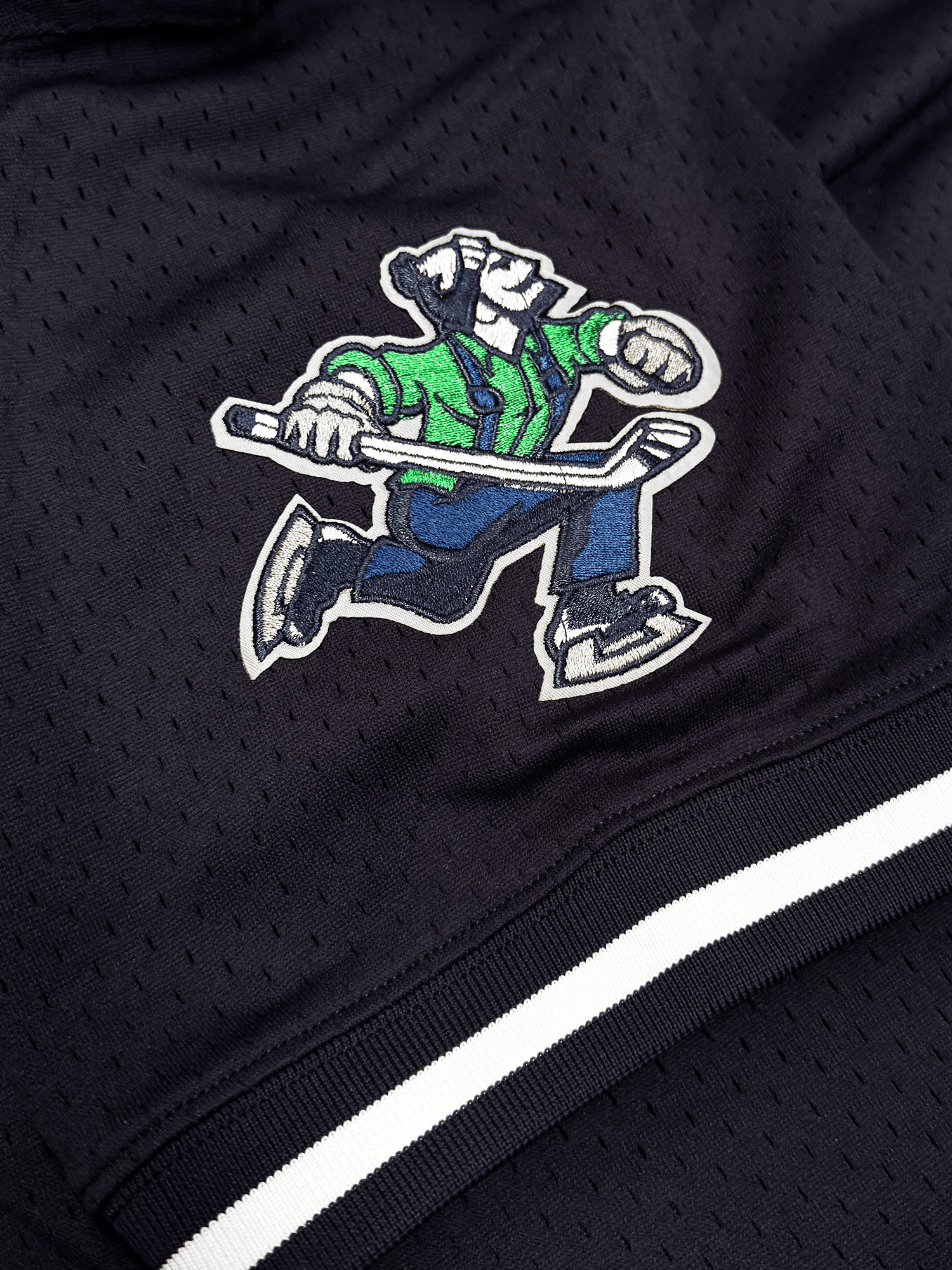 Pro Standard T-Shirts Vancouver Canucks Pro Standard NHL Team Mesh Short Sleeve - Navy