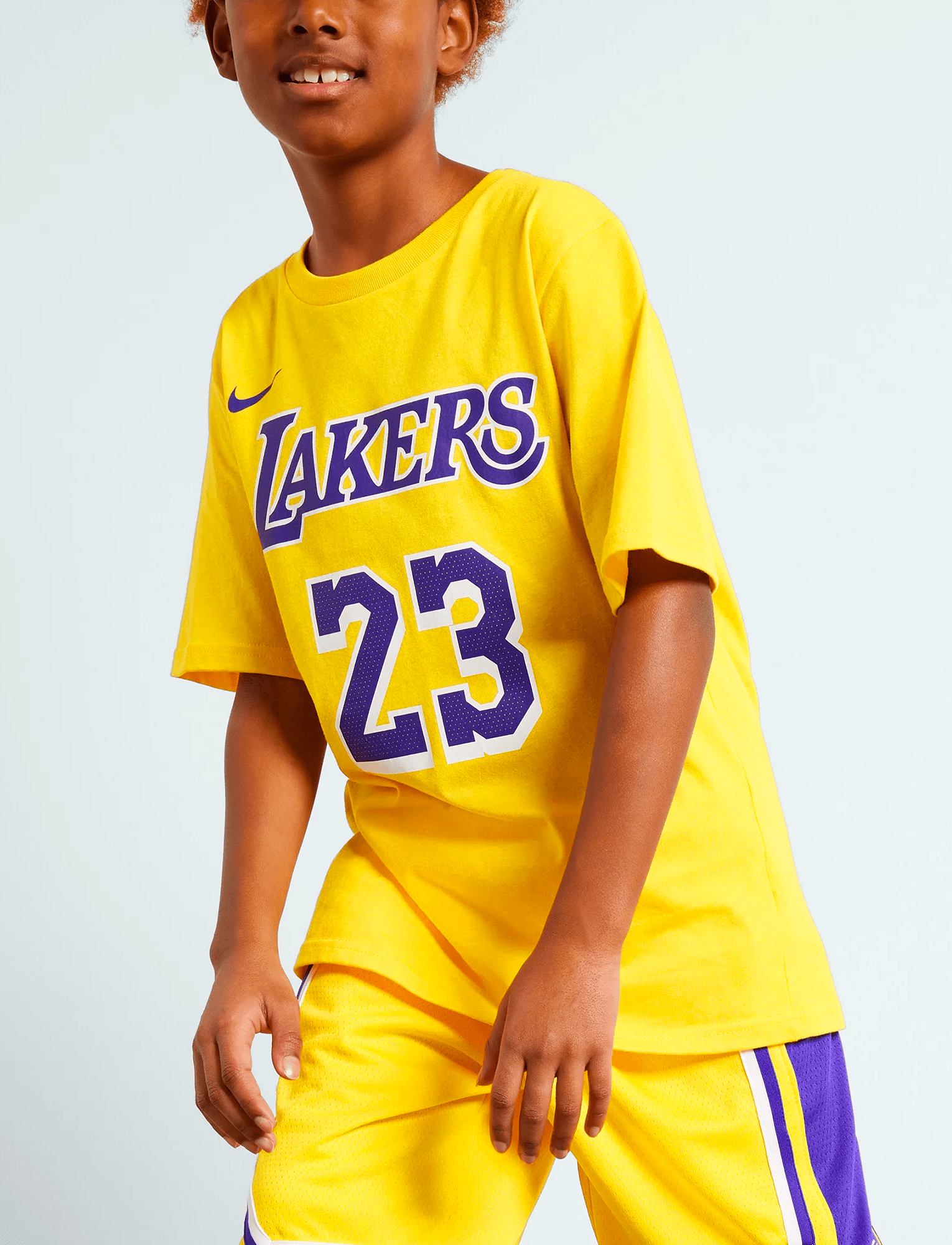 Nike T-Shirts Youths LeBron James Los Angeles Lakers Nike NBA Icon T-Shirt - Yellow
