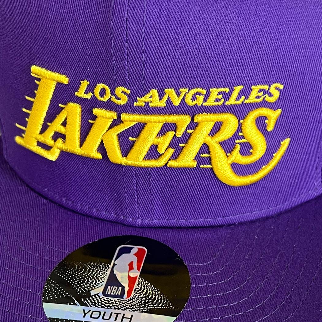 NBA Essentials Caps Youths Youths Los Angeles Lakers NBA Essentials Wordmark Flat Brim Snapback Hat - Purple