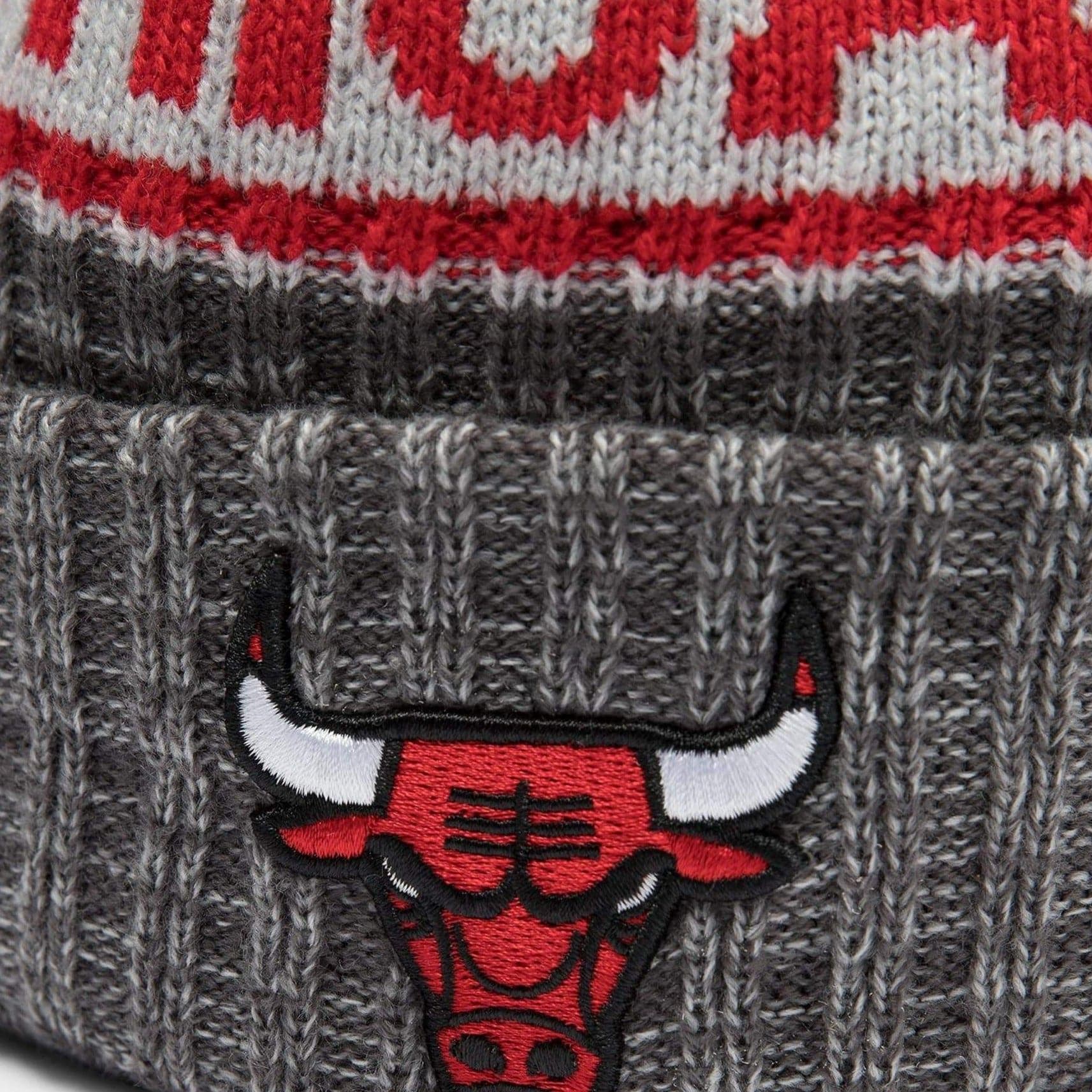 Chicago Bulls New Era NBA Official Marle Knit Pom Beanie - Grey
