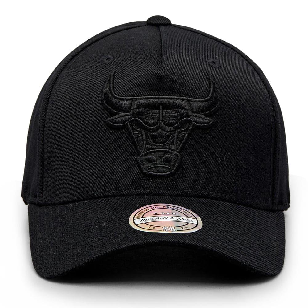 Chicago Bulls Mitchell & Ness NBA All Black 110 Curve Snapback Hat