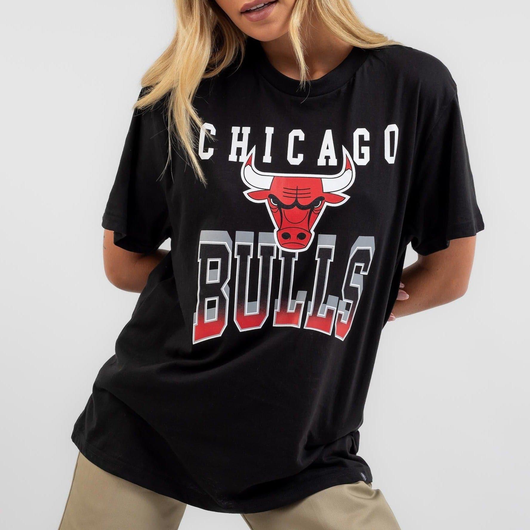Womens Chicago Bulls NBA Essentials Bridgeport Oversized T-Shirt - Black
