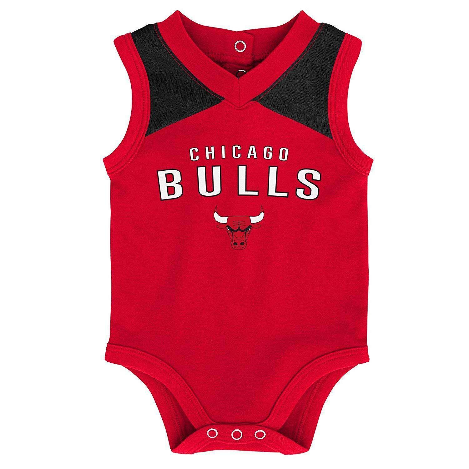 Newborns Chicago Bulls Outerstuff NBA Creeper Bib Bootie Set - Red