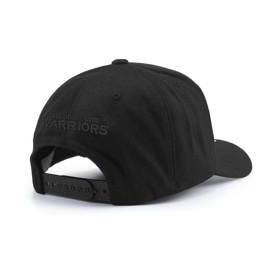 Youths Golden State Warriors Outerstuff NBA All Black Pinch Panel Curve Snapback Hat