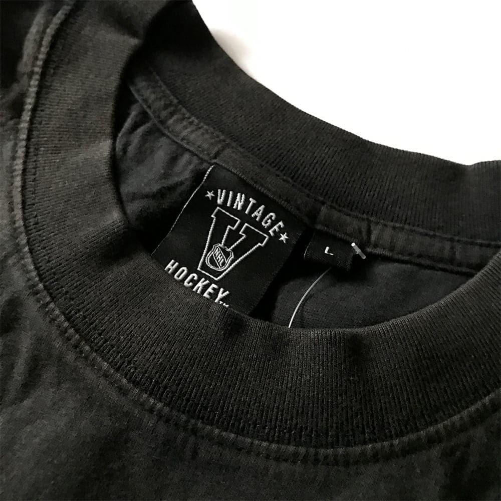 Calgary Flames NHL Distressed Logo Vintage T-Shirt - Black