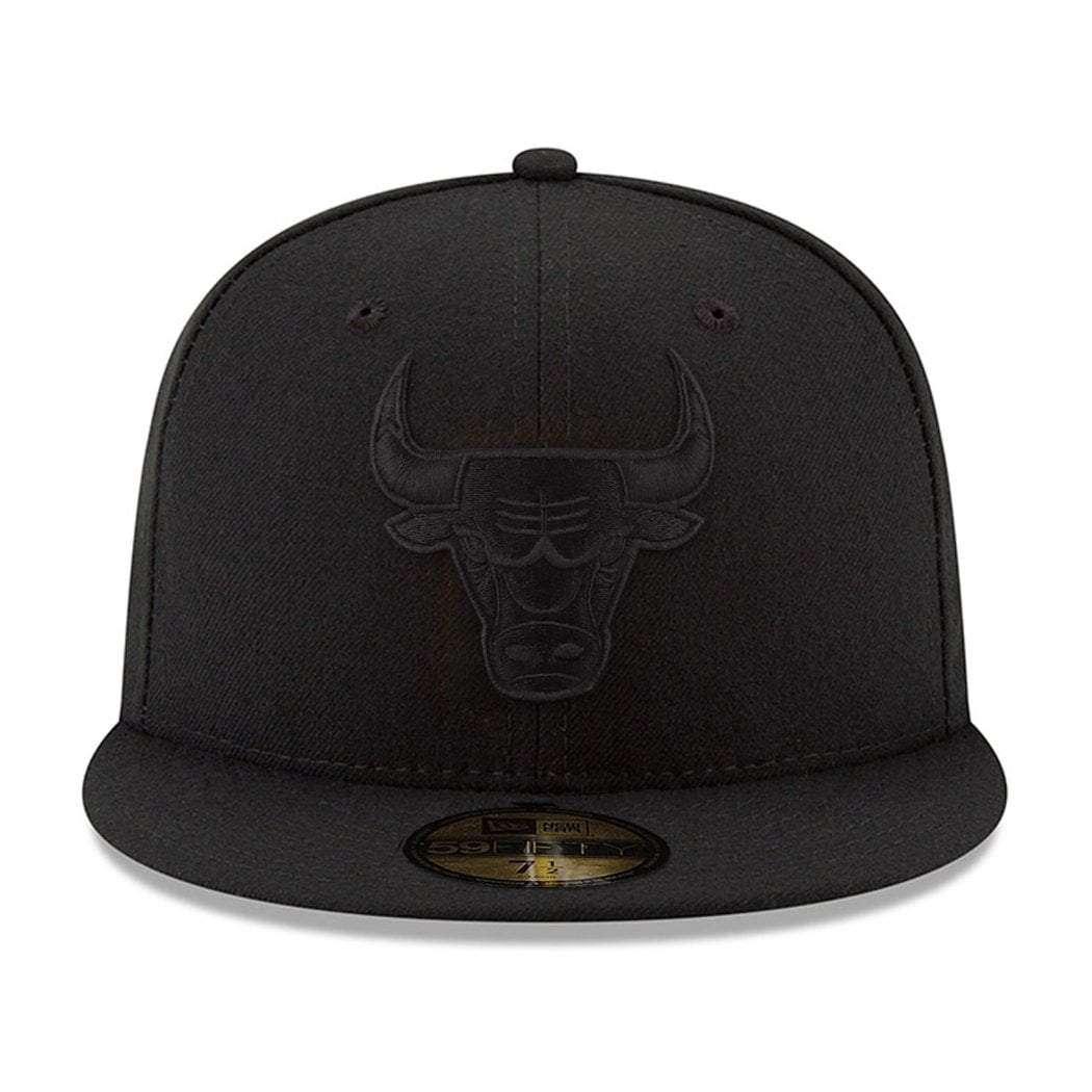 Chicago Bulls New Era NBA Black On Black Team Logo 59FIFTY Fitted Hat