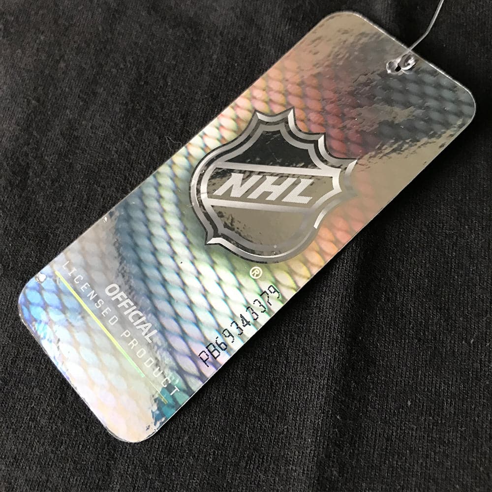 Calgary Flames NHL Distressed Logo Vintage T-Shirt - Black