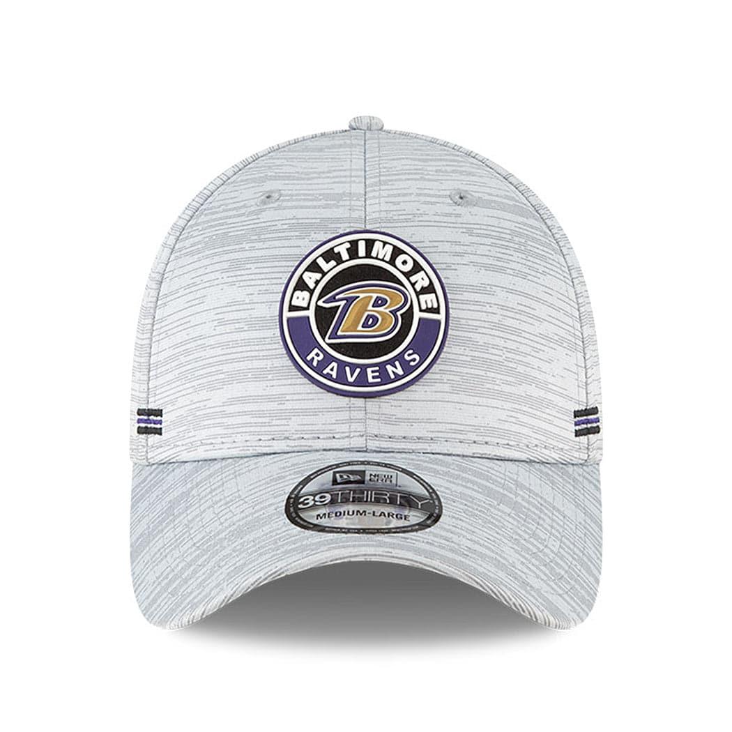 Baltimore Ravens New Era NFL 2020 Sideline 39THIRTY Flex Fit Curve Hat - Grey