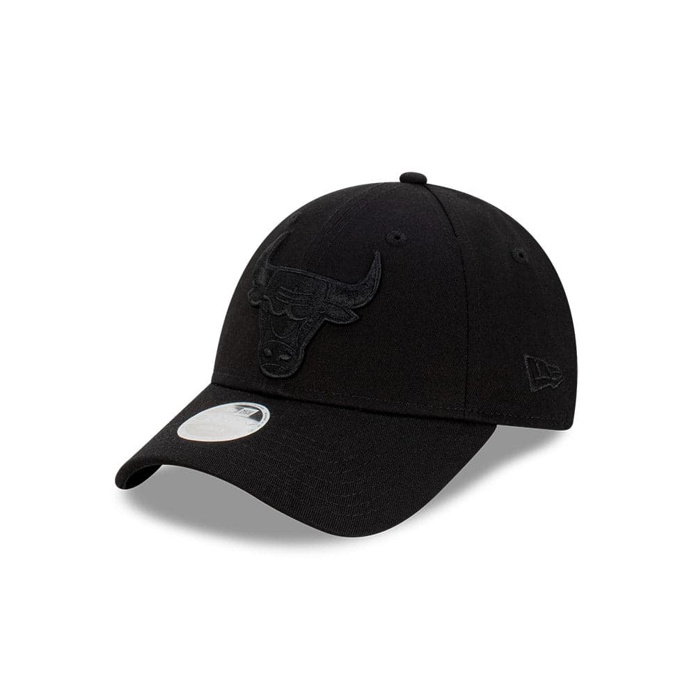 Womens Chicago Bulls New Era NBA Black On Black 9FORTY Strapback Hat - Black