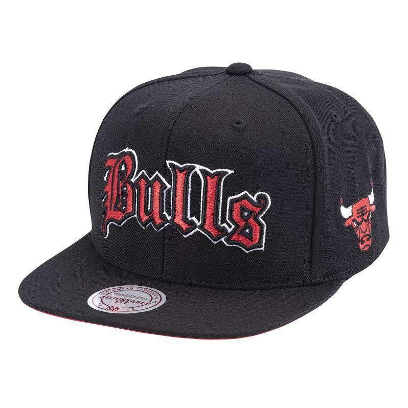Chicago Bulls Mitchell & Ness NBA Faded Gothic Snapback Hat - Black