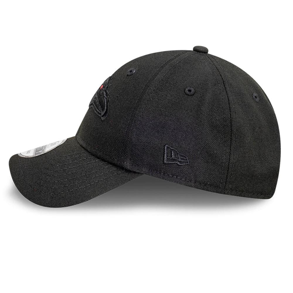 Baltimore Ravens New Era NFL Black On Black 9FORTY Curve Snapback Hat