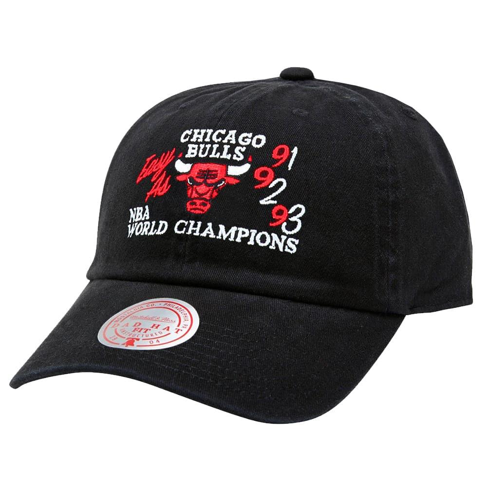 Chicago Bulls Mitchell & Ness NBA Easy As Champs Strapback Dad Hat - Black