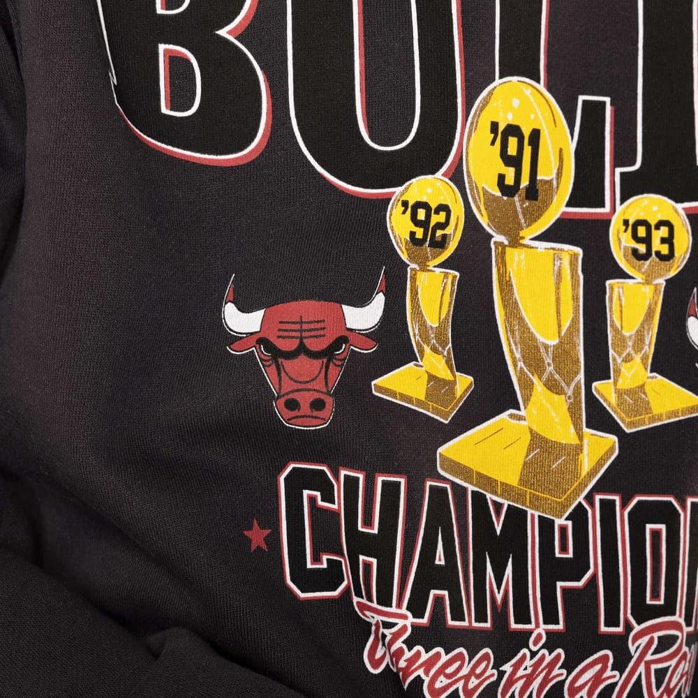 Chicago Bulls Mitchell & Ness NBA Champs Trophies Crew Jumper - Faded Black