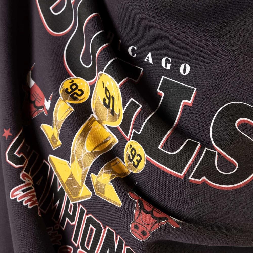 Chicago Bulls Mitchell & Ness NBA Champs Trophies Crew Jumper - Faded Black