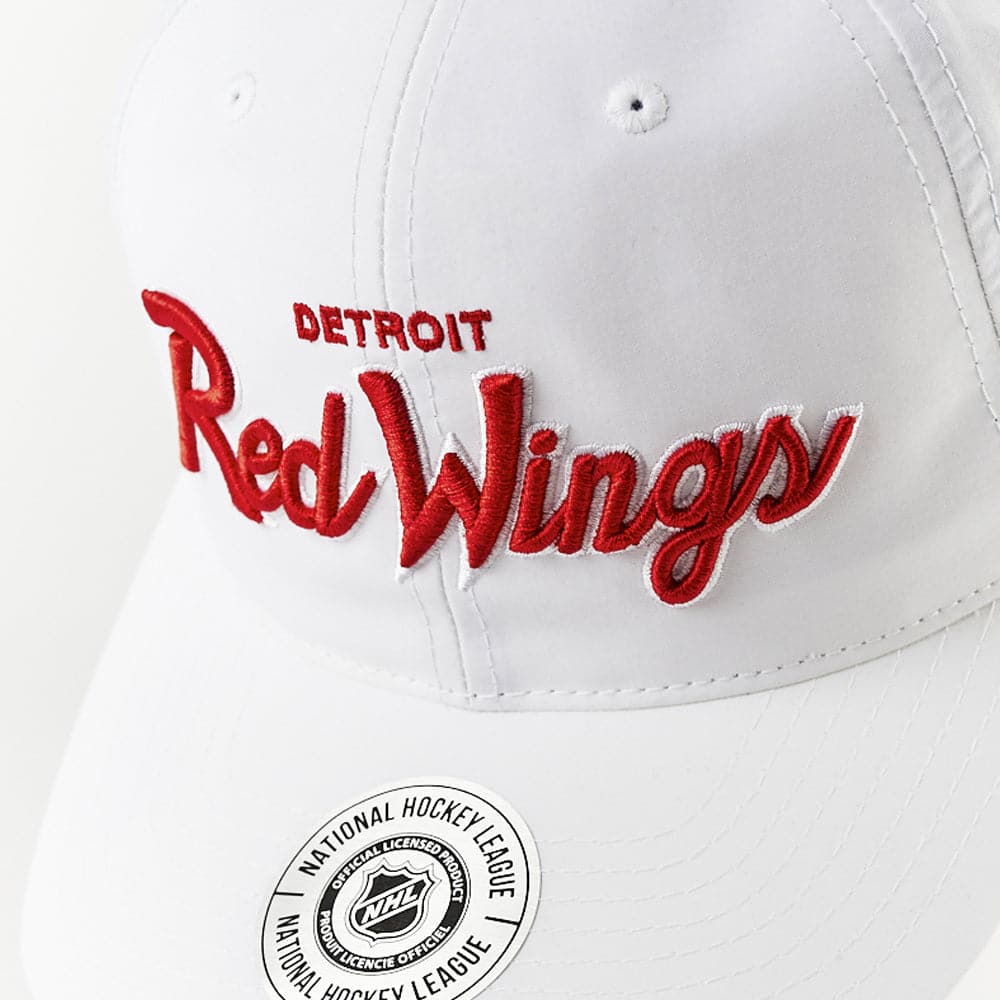 Detroit Red Wings NHL Script Pre-Curved Nylon Deadstock Snapback Hat - White