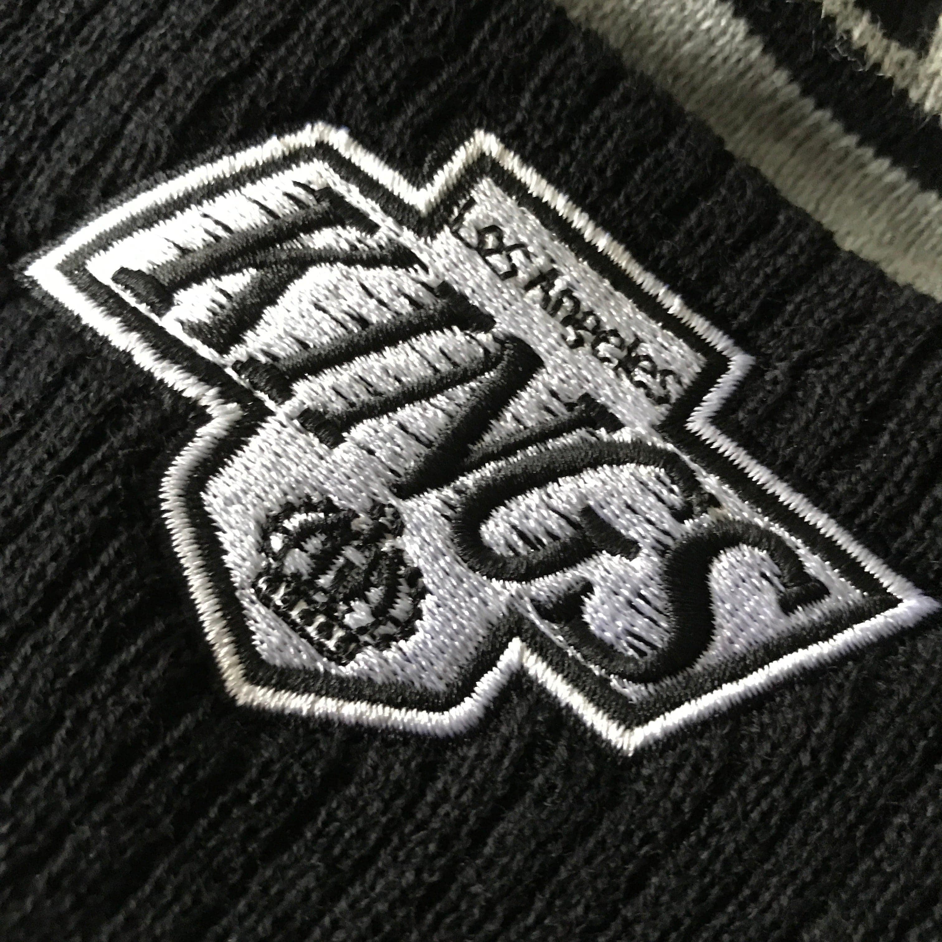 Los Angeles Kings NHL Team Colour Stripe Pom Knit Beanie - Black/Grey