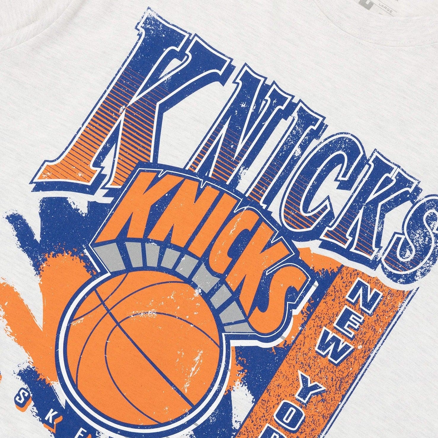 New York Knicks Mitchell & Ness NBA Brush Off Vintage T-Shirt - White Marle