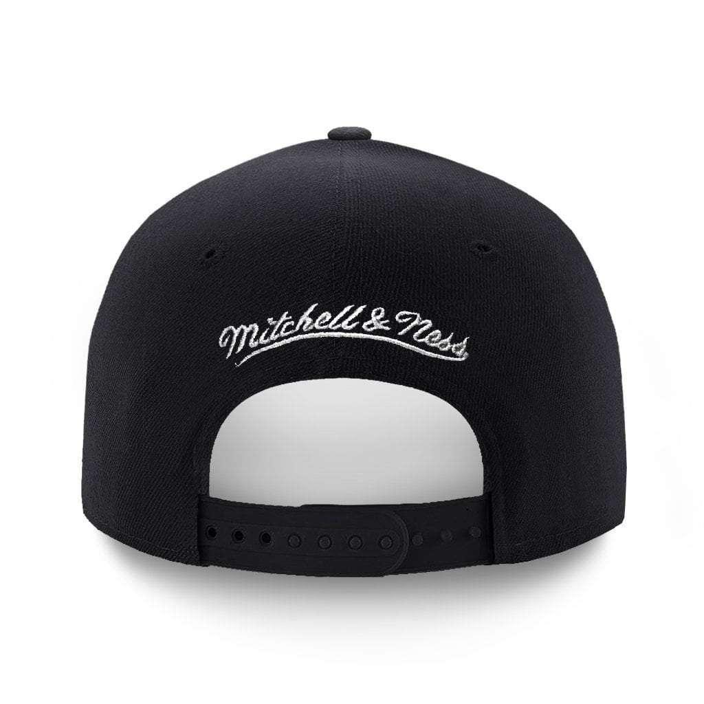 Los Angeles Lakers Mitchell & Ness NBA 110 Script Curve Snapback Hat - Black