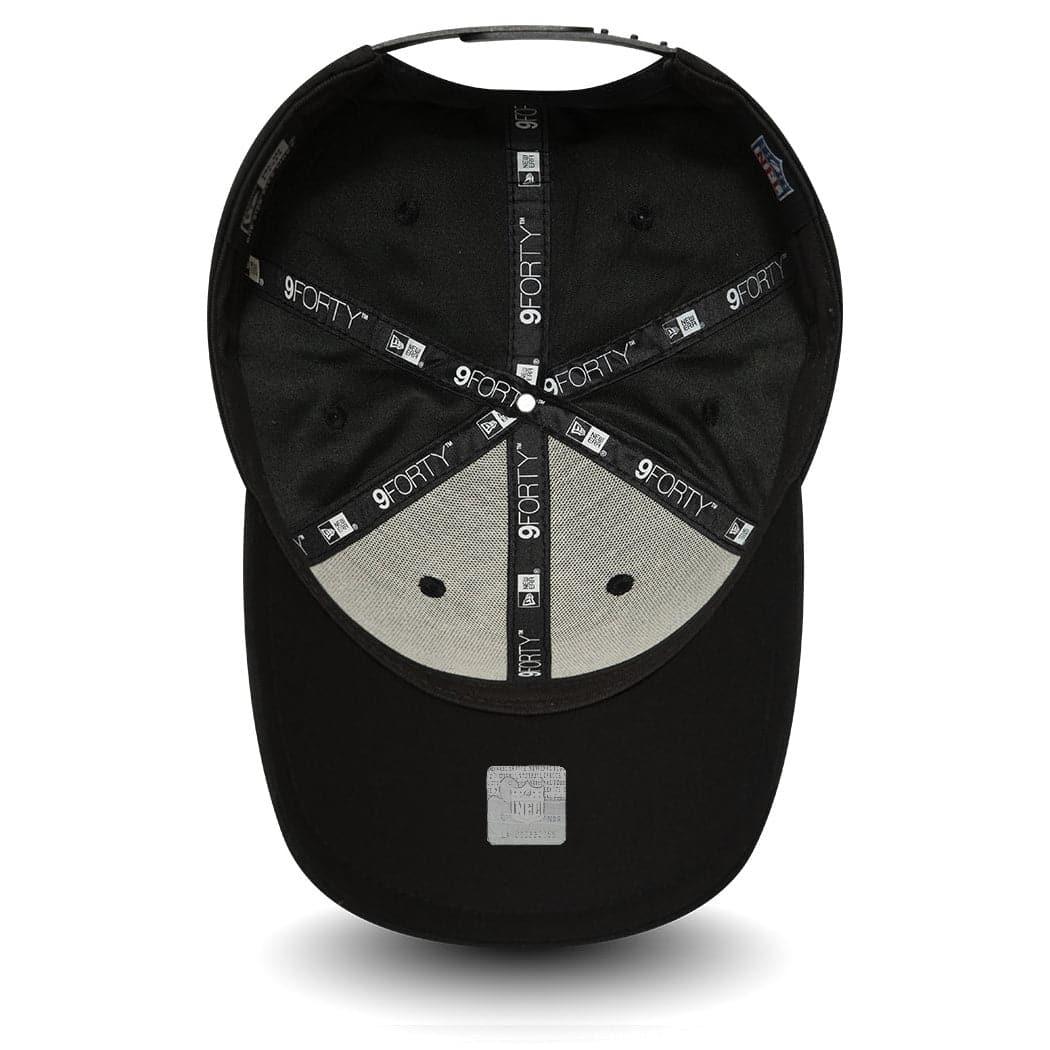 Baltimore Ravens New Era NFL Black On Black 9FORTY Curve Snapback Hat