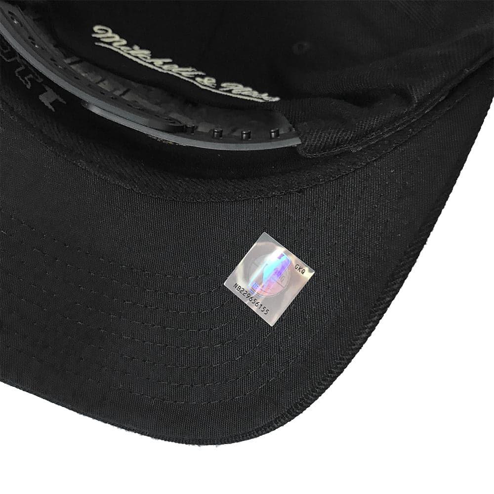 Brooklyn Nets Mitchell & Ness NBA Old English 110 Curved Snapback Hat - Black