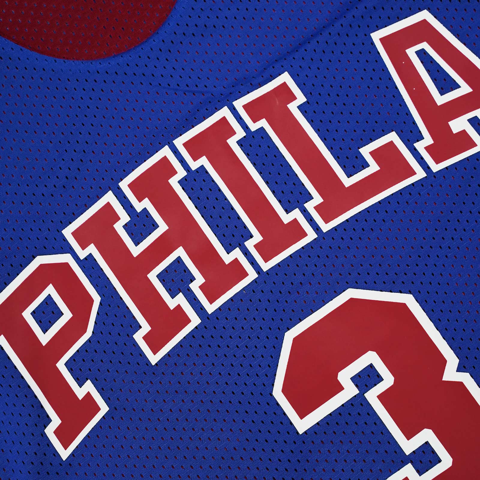 Mitchell And Ness T-Shirts Allen Iverson Philadelphia 76ers Mitchell & Ness NBA Reversible Mesh Tank - Blue/Red