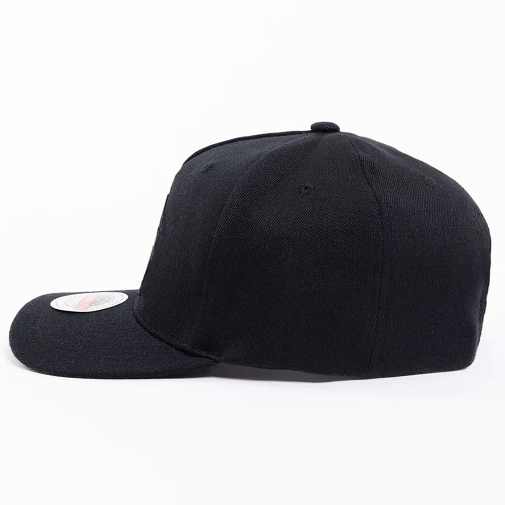 Mitchell And Ness Caps Boston Celtics Mitchell & Ness NBA Black On Black Classic Red Snapback Hat