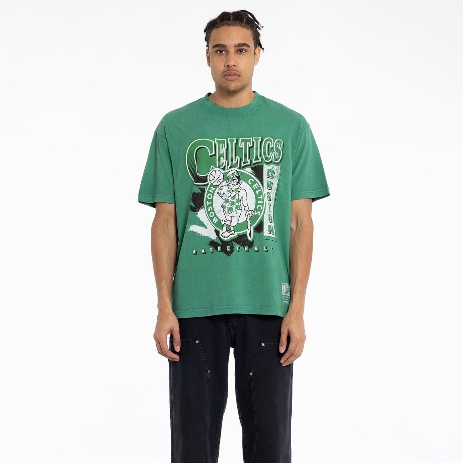 Mitchell And Ness T-Shirts Boston Celtics Mitchell & Ness NBA Brush Off Vintage T-Shirt - Faded Green