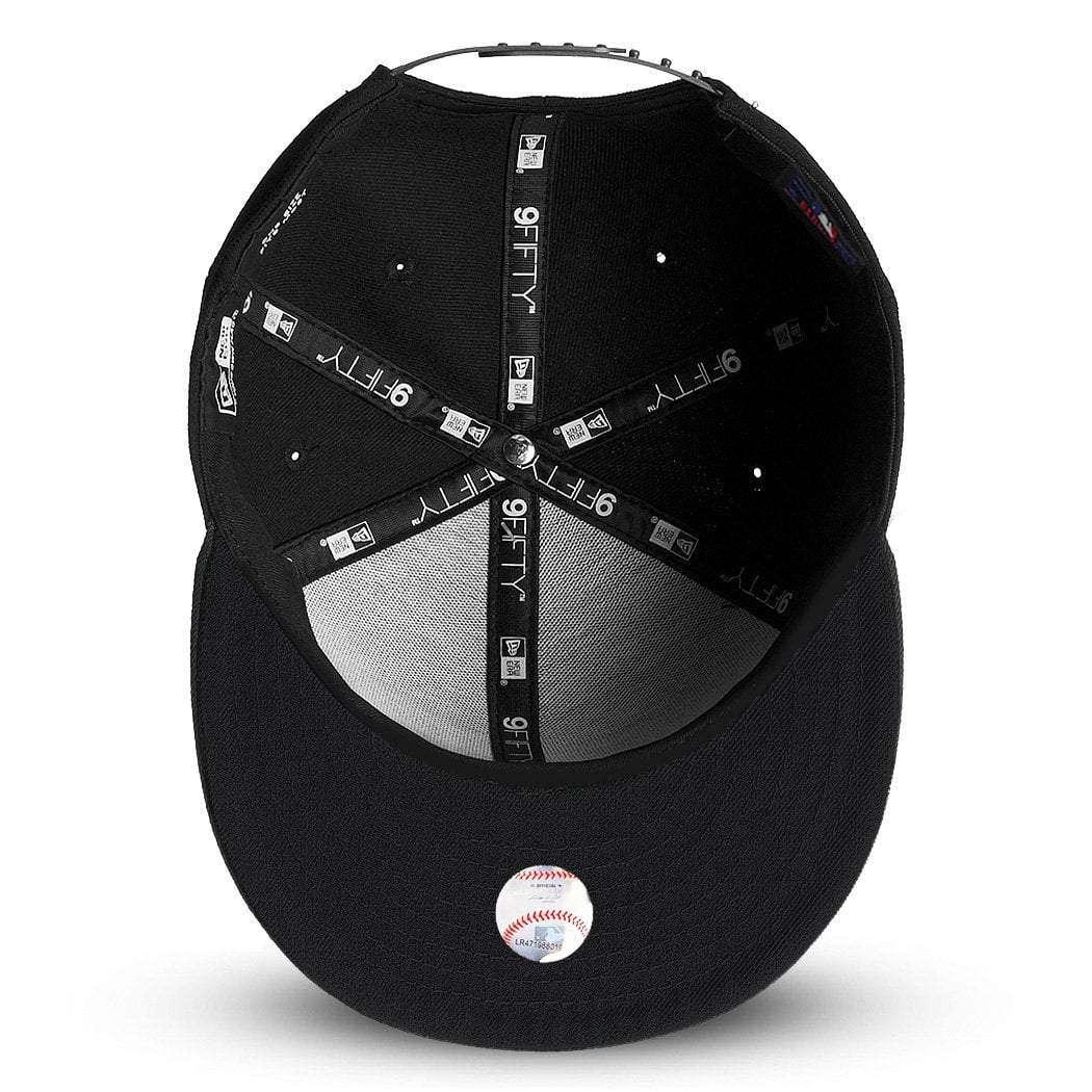 New Era Caps Boston Red Sox New Era MLB Black On Black Pre-Curved 9FIFTY Snapback Hat