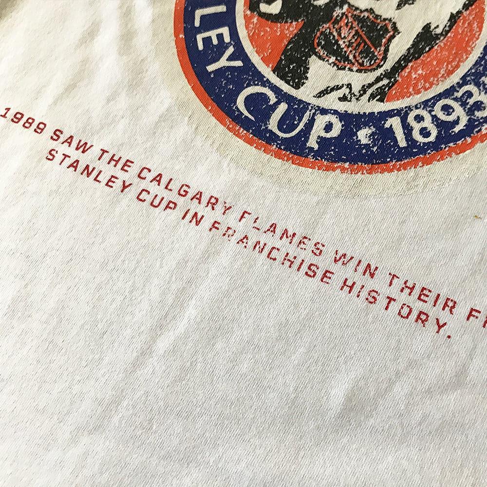 NHL Branded T-Shirts Calgary Flames NHL Stanley Cup Champs Vintage T-Shirt - White