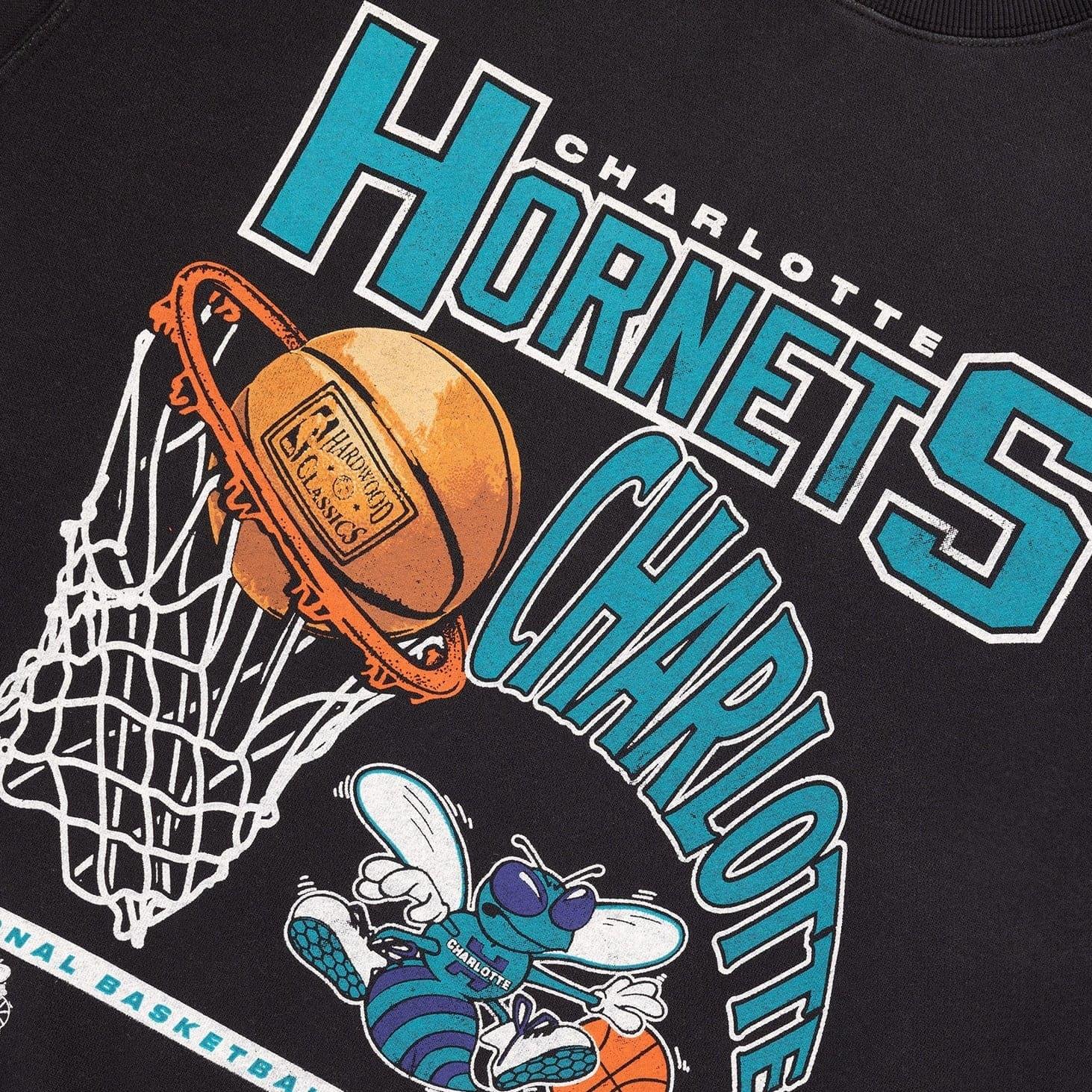 Mitchell And Ness Jumpers Charlotte Hornets Mitchell & Ness NBA Hoop Vintage Crew Jumper - Faded Black