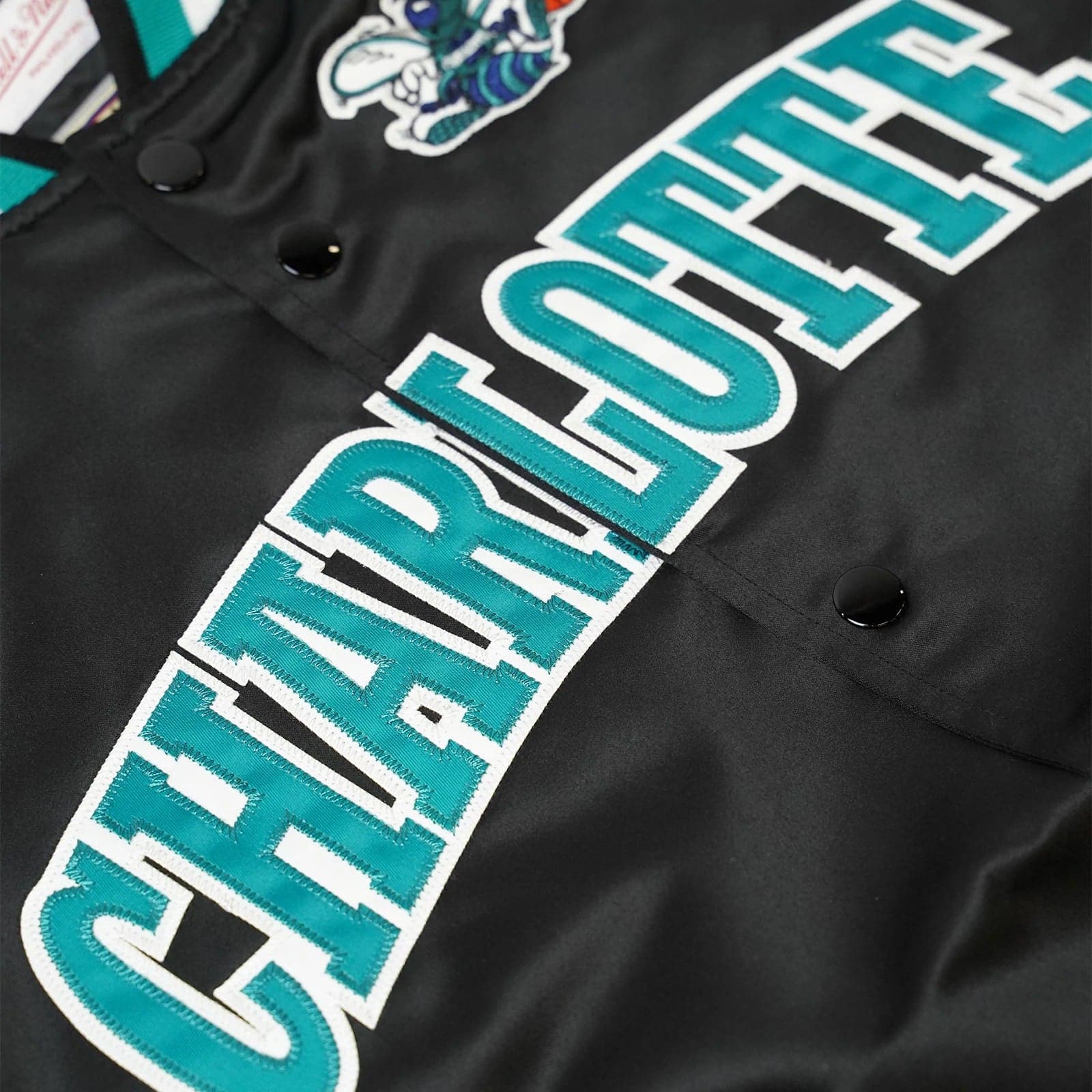 Mitchell And Ness Jackets Charlotte Hornets Mitchell & Ness NBA Lightweight HWC Satin Jacket - Black