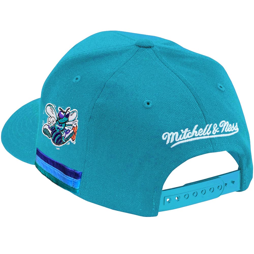 Mitchell And Ness Caps Charlotte Hornets Mitchell & Ness NBA Short Hook Classic Red Snapback Hat - Teal