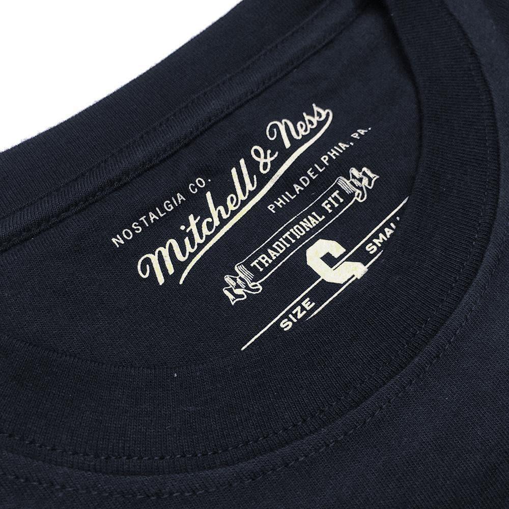 Mitchell And Ness T-Shirts Chicago Bears Mitchell & Ness NFL Retro Repeat T-Shirt - Navy