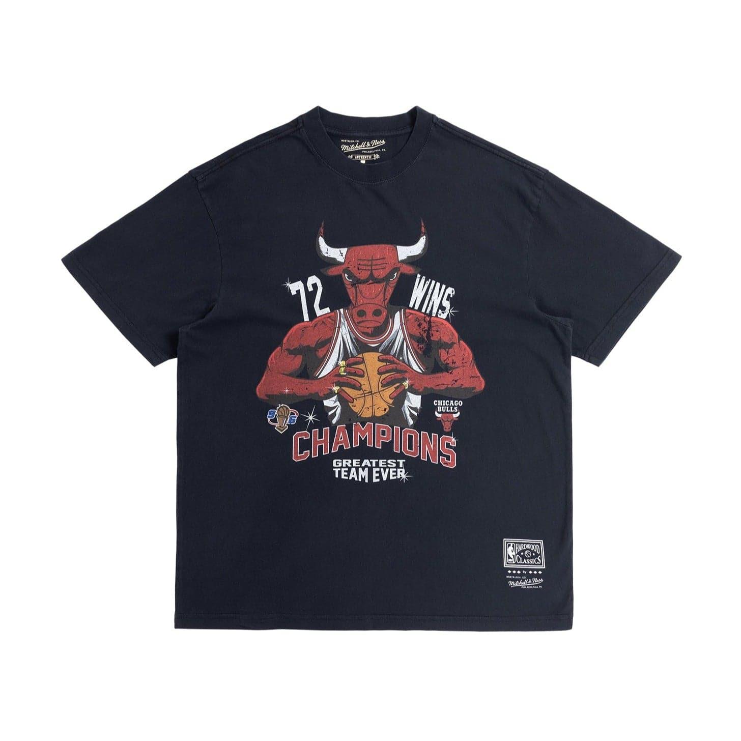 Mitchell And Ness T-Shirts Chicago Bulls Mitchell & Ness NBA 72 Wins Vintage T-Shirt - Faded Black
