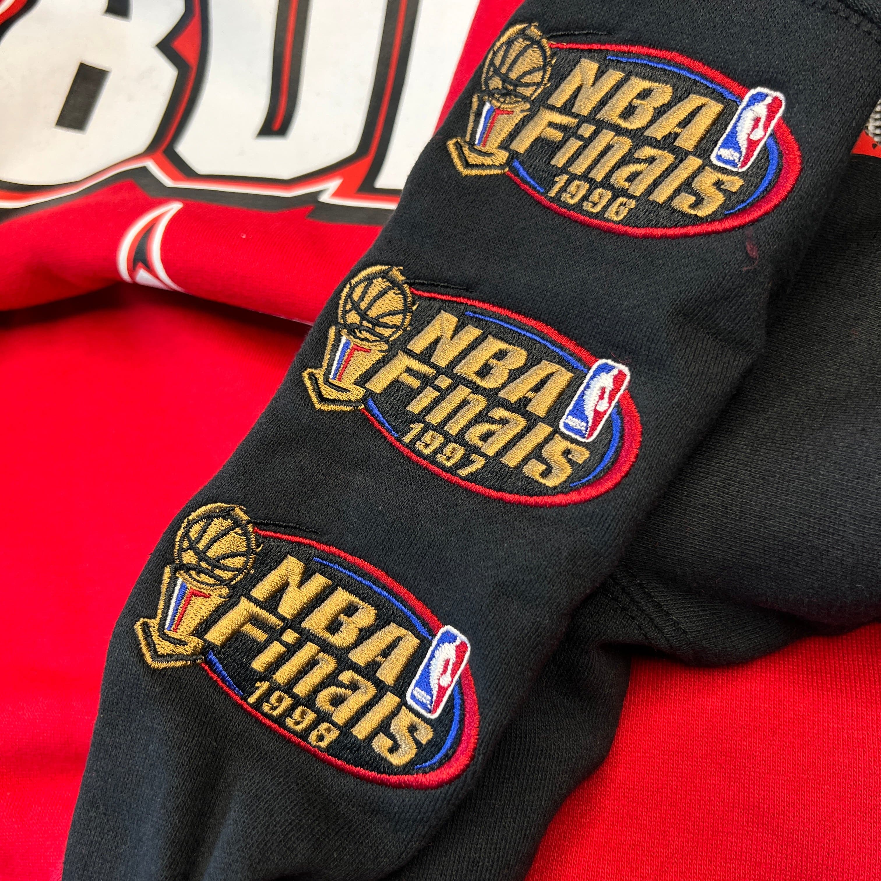 Mitchell And Ness Jumpers Chicago Bulls Mitchell & Ness NBA All Over 2.0 Crew Jumper - Red
