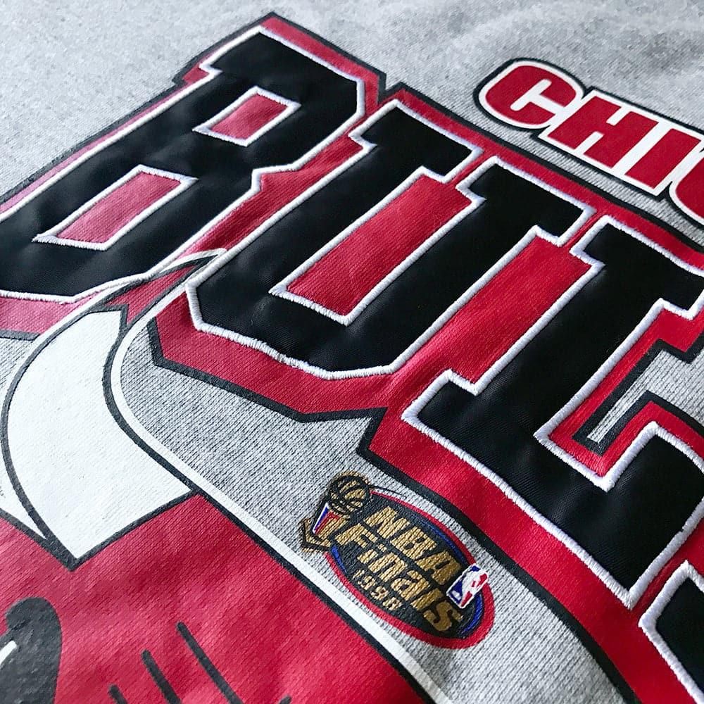 Mitchell And Ness Jumpers Chicago Bulls Mitchell & Ness NBA All Over Champs Premium Crew Jumper - Grey