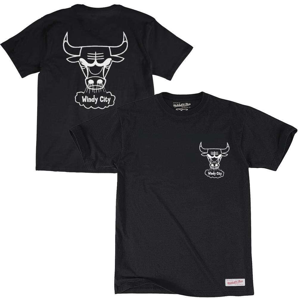 Mitchell And Ness T-Shirts Chicago Bulls Mitchell & Ness NBA Black & White Logo T-Shirt - Black