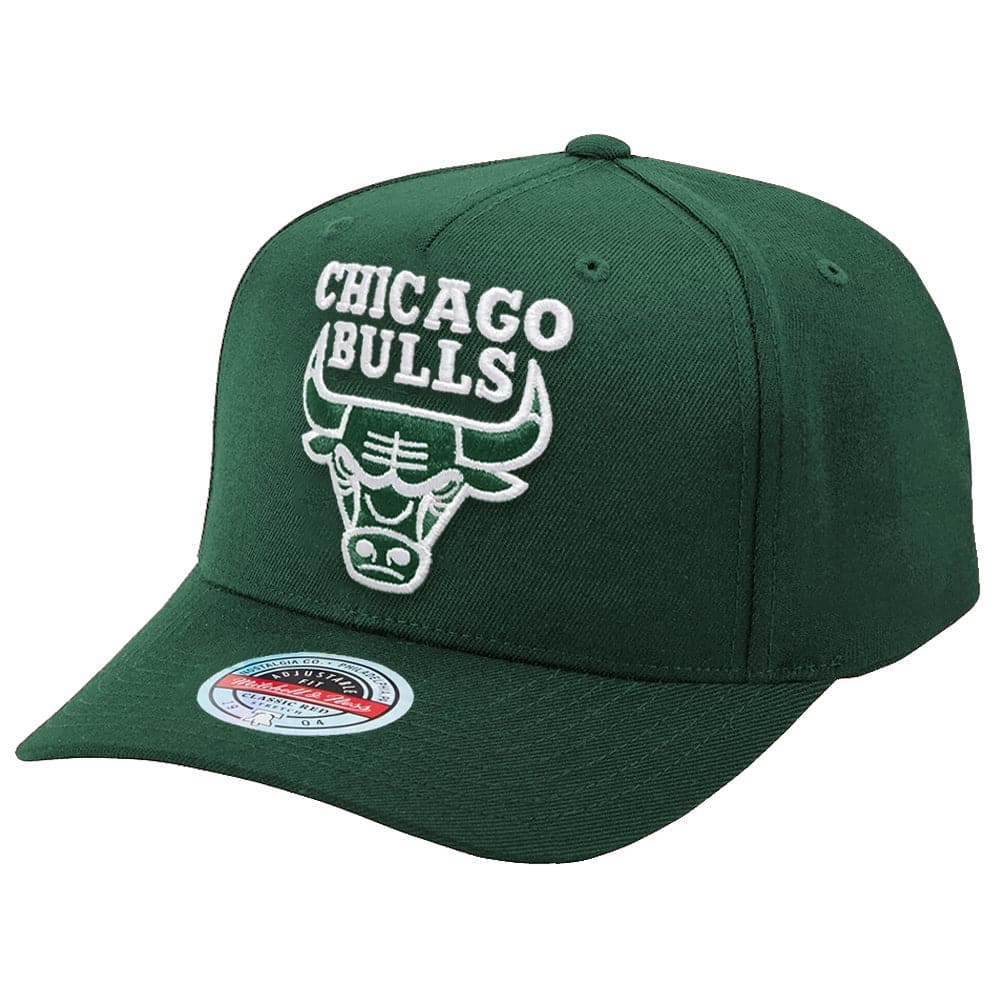 Mitchell And Ness Caps Chicago Bulls Mitchell & Ness NBA Clear Field Curve Snapback Hat - Green
