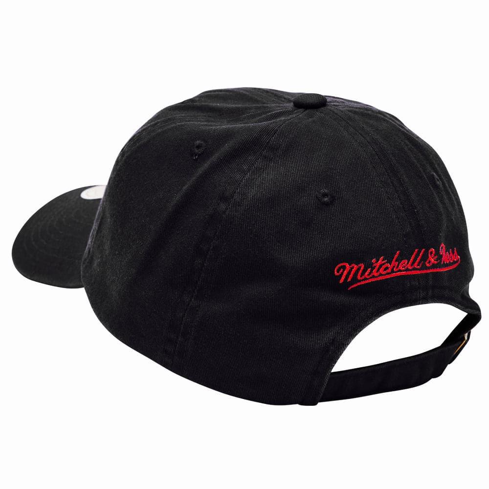 Mitchell And Ness Caps Chicago Bulls Mitchell & Ness NBA Easy As Champs Strapback Dad Hat - Black