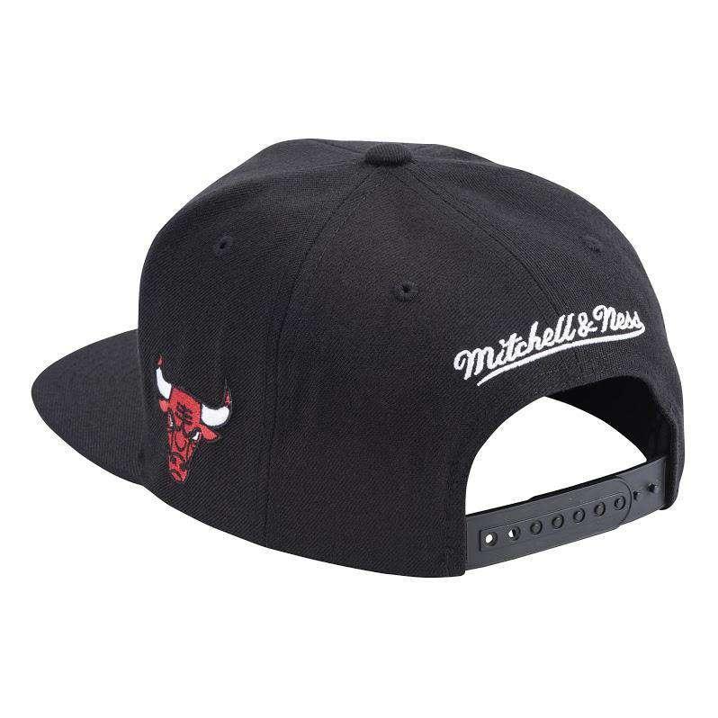 Mitchell And Ness Caps Chicago Bulls Mitchell & Ness NBA Faded Gothic Snapback Hat - Black