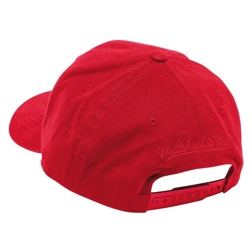 Mitchell And Ness Caps Chicago Bulls Mitchell & Ness NBA Finals History Pre-Curved Deadstock Snapback Hat - Red