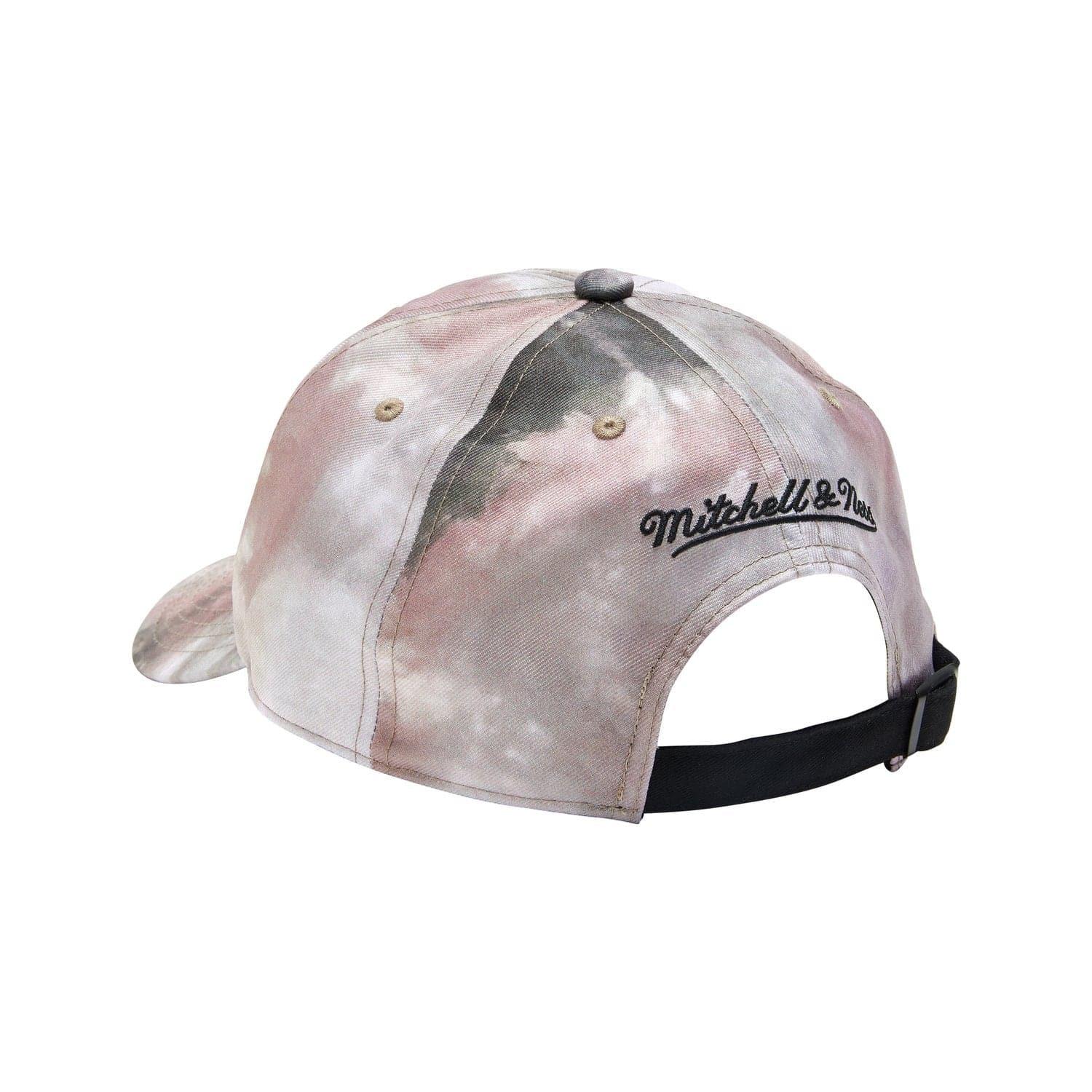 Mitchell And Ness Caps Chicago Bulls Mitchell & Ness NBA HWC Cool Head Strapback Curve Hat - Red