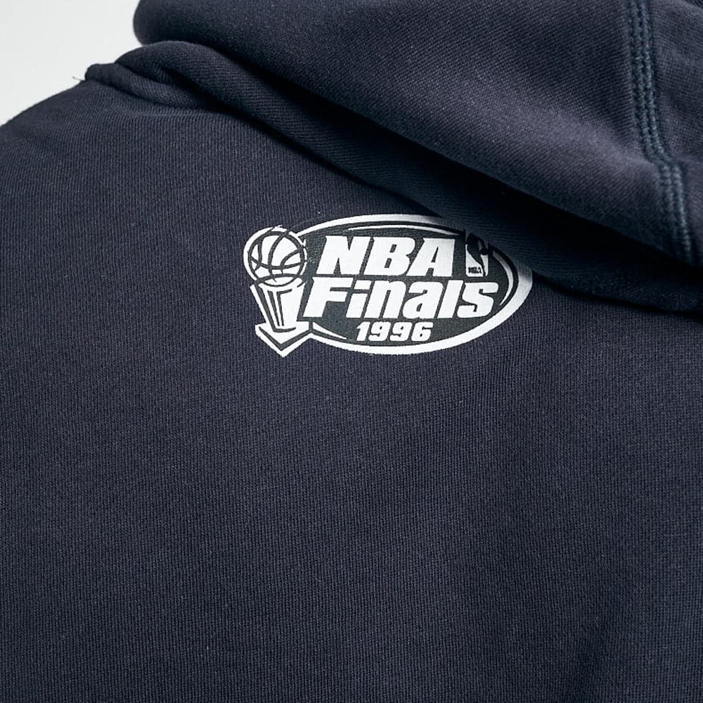 Mitchell And Ness Jumpers Chicago Bulls Mitchell & Ness NBA HWC Logo Vintage Hoodie Jumper - Faded Black