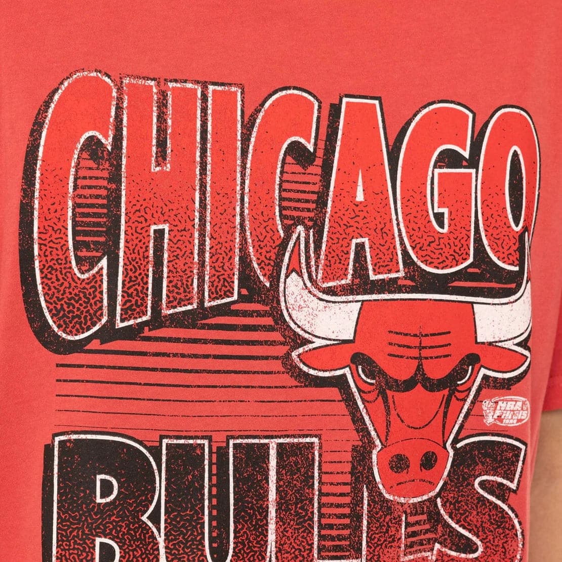 Mitchell And Ness T-Shirts Chicago Bulls Mitchell & Ness NBA Incline Stack Vintage T-Shirt - Faded Red